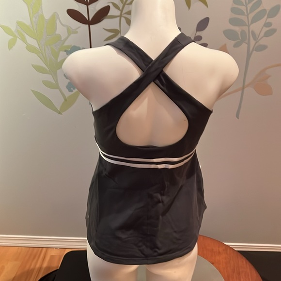 Lululemon Tank Size 12 - Picture 4 of 5
